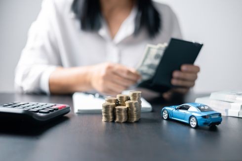 汽車原車融資高額低利，直營專案優惠月息 0.8% 起，最高核貸車價200% 免仲介服務費